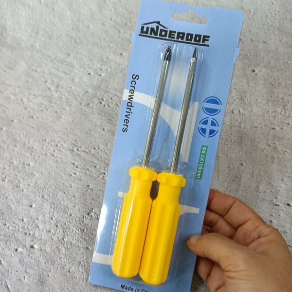 UNDEROOF Screwdrivers Long Blade Slotted and Phillips Screwdriver Set 