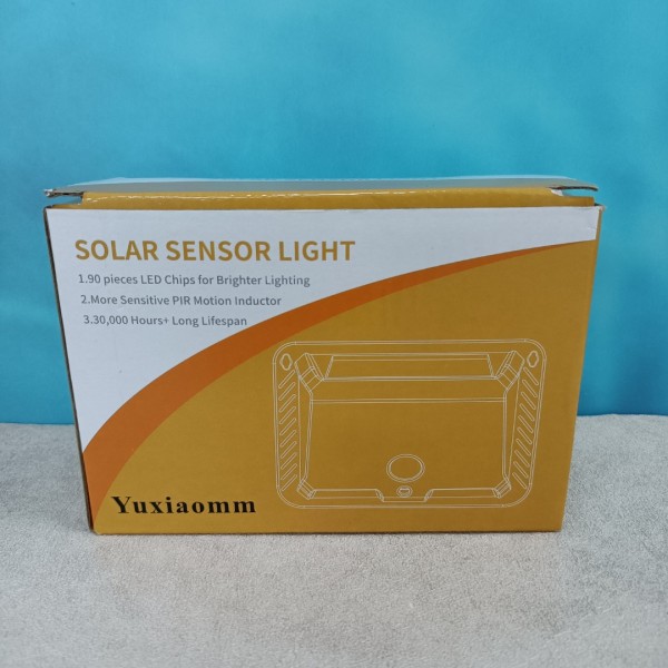 Yuxiaomm Solar powered lamps Solar Lights Outdoor,...