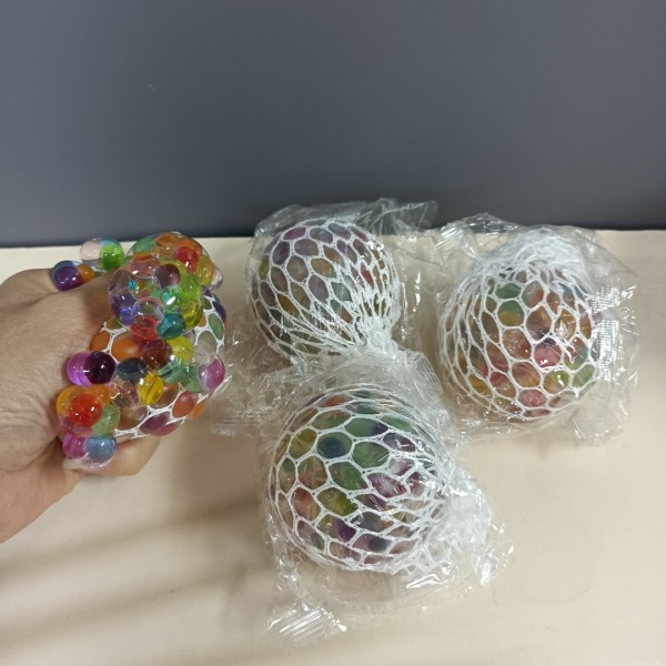 Maziky Fidget toys Mesh Balls - Squishy Fidget Balls Stress Reliever Party Favors